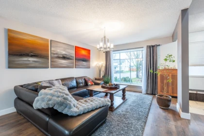Kitchen Island Photo of 6361 172 Street, Surrey, BC