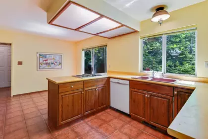 Breakfast Nook Photo of 1671 Haverhill Place, North Vancouver, BC