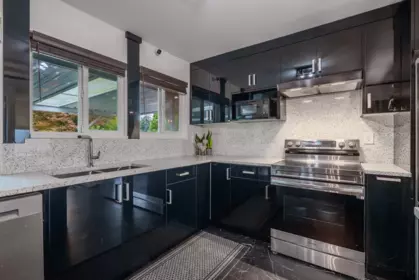 Kitchen Photo of 1121 Prairie Avenue, Port Coquitlam, BC