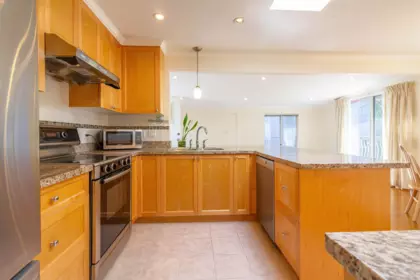 Breakfast Nook Photo of 7107 Broadway, Burnaby, BC