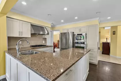 Family Room Photo of 2092 148 Street, Surrey, BC