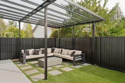 Swimming Pool Photo of 16018 9a Avenue, Surrey, BC