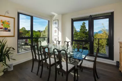 Entry Foyer Photo of 302 4427 Cambie Street, Vancouver, BC