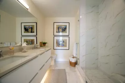 Guest Bathroom Photo of 302 4427 Cambie Street, Vancouver, BC