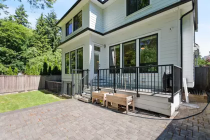 Outdoor Kitchen Photo of 3323 147 Street, Surrey, BC