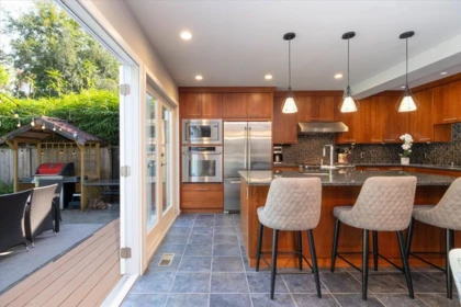 Breakfast Nook Photo of 2864 Bushnell Place, North Vancouver, BC