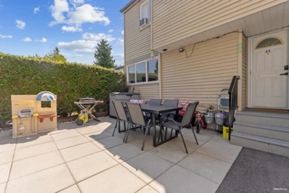 Front Yard Photo of 66 3433 E 49th Avenue, Vancouver, BC