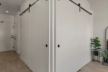 Guest Bathroom Photo of 414 32838 Landeau Place, Abbotsford, BC