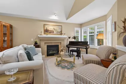 Kitchen Photo of 96 15500 Rosemary Heights Crescent, Surrey, BC