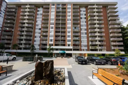 1001 2012 Fullerton Avenue, North Vancouver, BC, North Vancouver — Apartment/Condo for sale