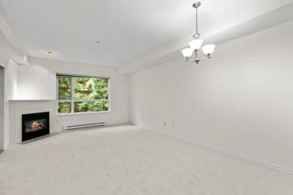 Breakfast Nook Photo of 208 3151 Connaught Crescent, North Vancouver, BC