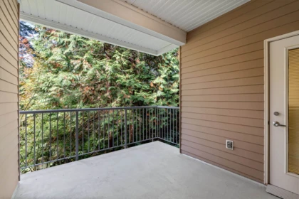Entry Foyer Photo of 208 3151 Connaught Crescent, North Vancouver, BC