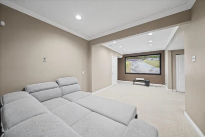 Entry Foyer Photo of 7355 146a Street, Surrey, BC