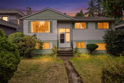 13696 Blackburn Avenue, White Rock, BC, White rock — Single Family Residence for sale