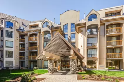 404 4809 Spearhead Drive, Whistler, BC, Whistler — Apartment/Condo for sale