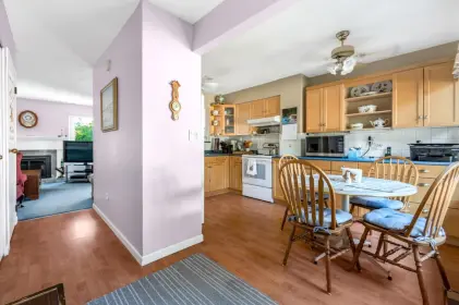 4716 Willowdale Place, Burnaby, BC, Burnaby — Townhouse for sale
