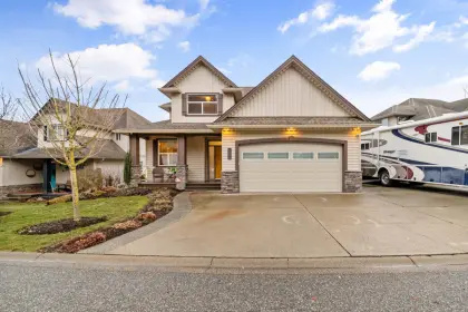 46028 Sherwood Drive, Chilliwack, BC, Chilliwack — Single Family Residence for sale