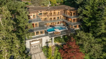 5363 Kew Cliff Road, West Vancouver, BC