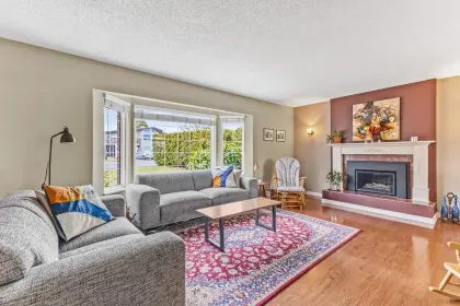 19780 S Wildwood Crescent, Pitt Meadows, BC, Pitt meadows — Single Family Residence for sale