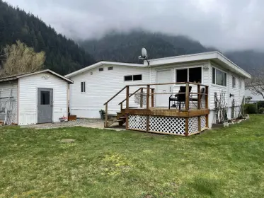 10 62790 Flood Hope Road, Hope, BC, Hope — Manufactured Home for sale