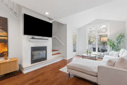 1505 Bowser Avenue, North Vancouver, BC, North vancouver — Townhouse for sale