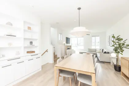 37997 Helm Way, Squamish, BC, Squamish — Townhouse for sale