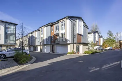 53 7670 207 Street, Langley, BC, Langley — Townhouse for sale