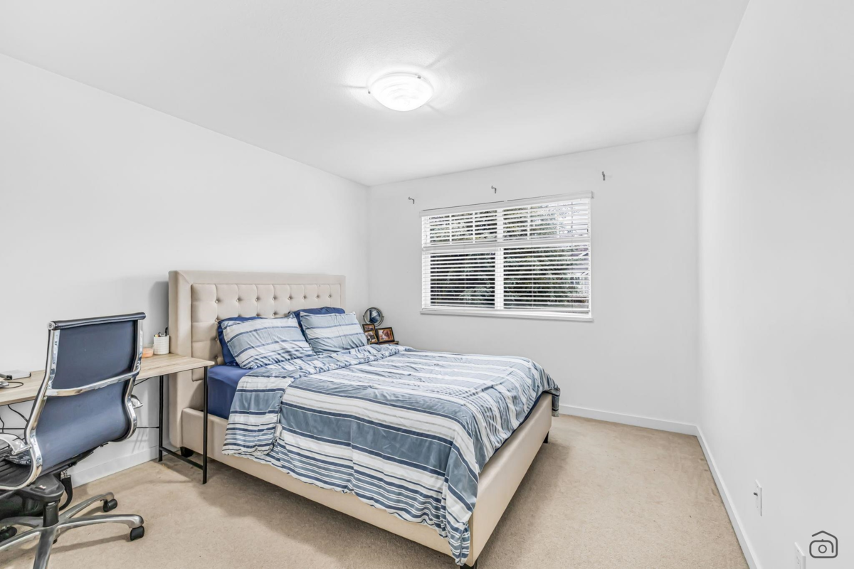 Laundry Room Photo of 14867 58a Avenue, Surrey, BC
