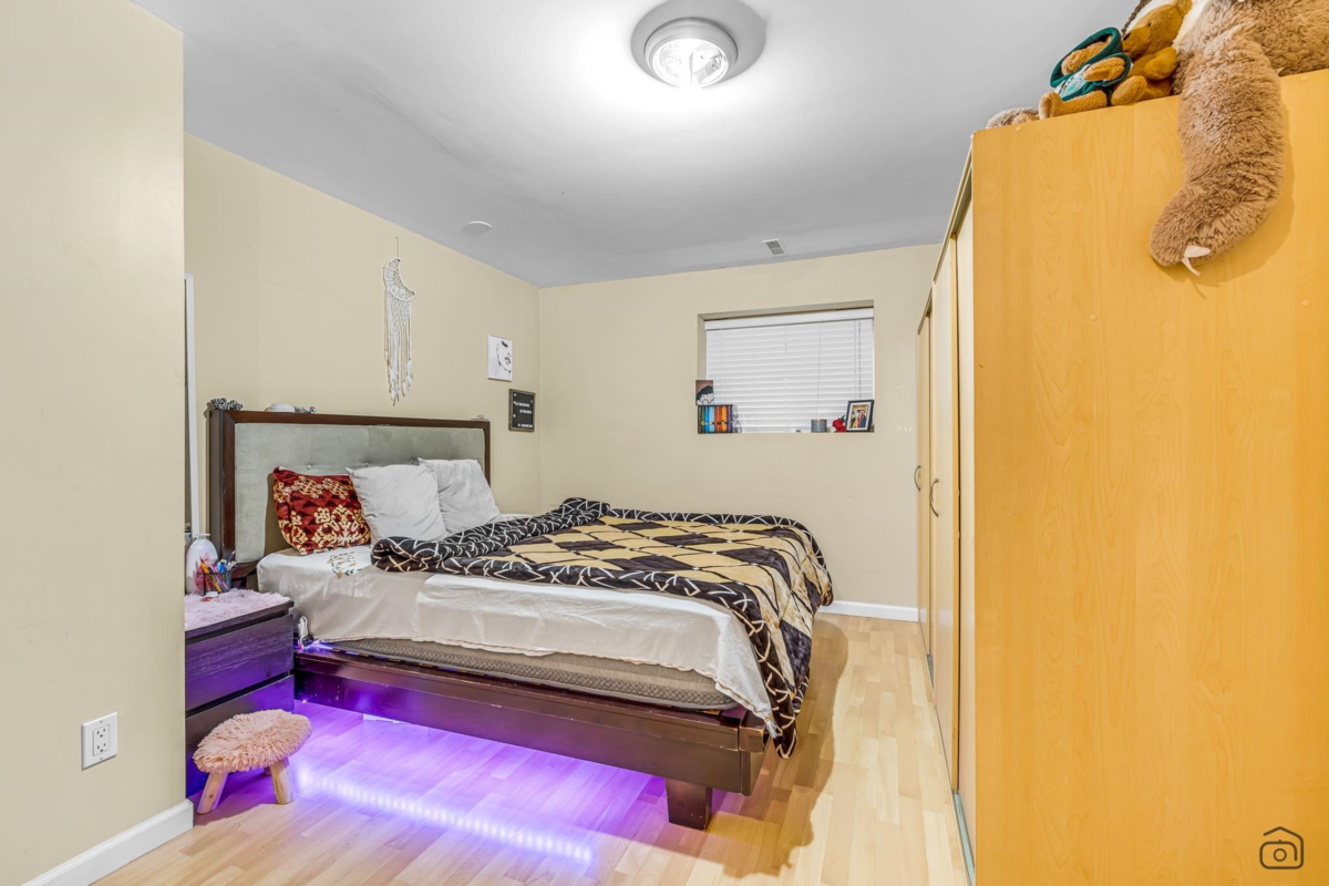 Outdoor Deck Photo of 14867 58a Avenue, Surrey, BC