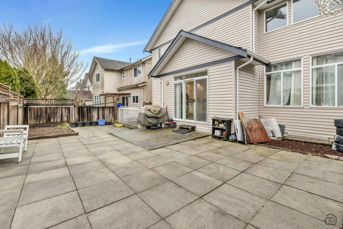 Staircase Photo of 14867 58a Avenue, Surrey, BC