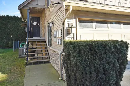 27 46321 Cessna Drive, Chilliwack, BC, Chilliwack — Townhouse for sale