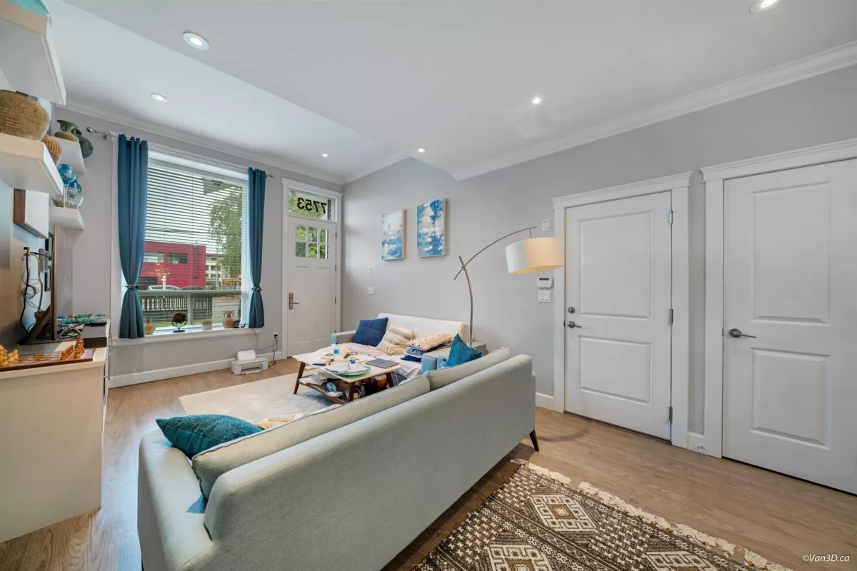 Walk-In Closet Photo of 7753 Wedgewood Street, Burnaby, BC