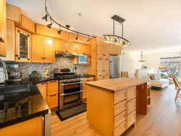 108 4272 Albert Street, Burnaby, BC, Burnaby — Townhouse for sale