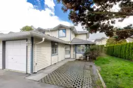 MLS R2977695