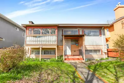 7473 17th Avenue, Burnaby, BC, Burnaby — Single Family Residence for sale