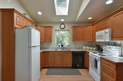 Dining Area Photo of 5689 Salmon Drive, Sechelt, BC