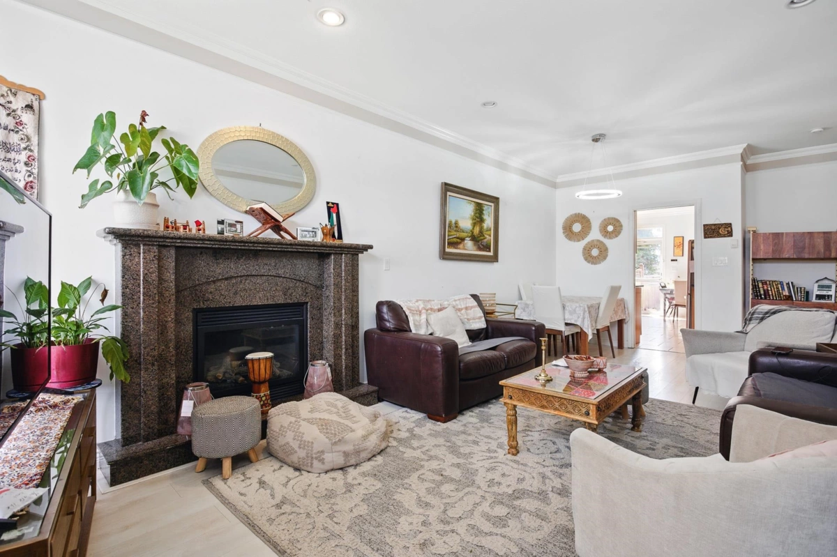 Dining Area Photo of 4316 Hurst Street, Burnaby, BC