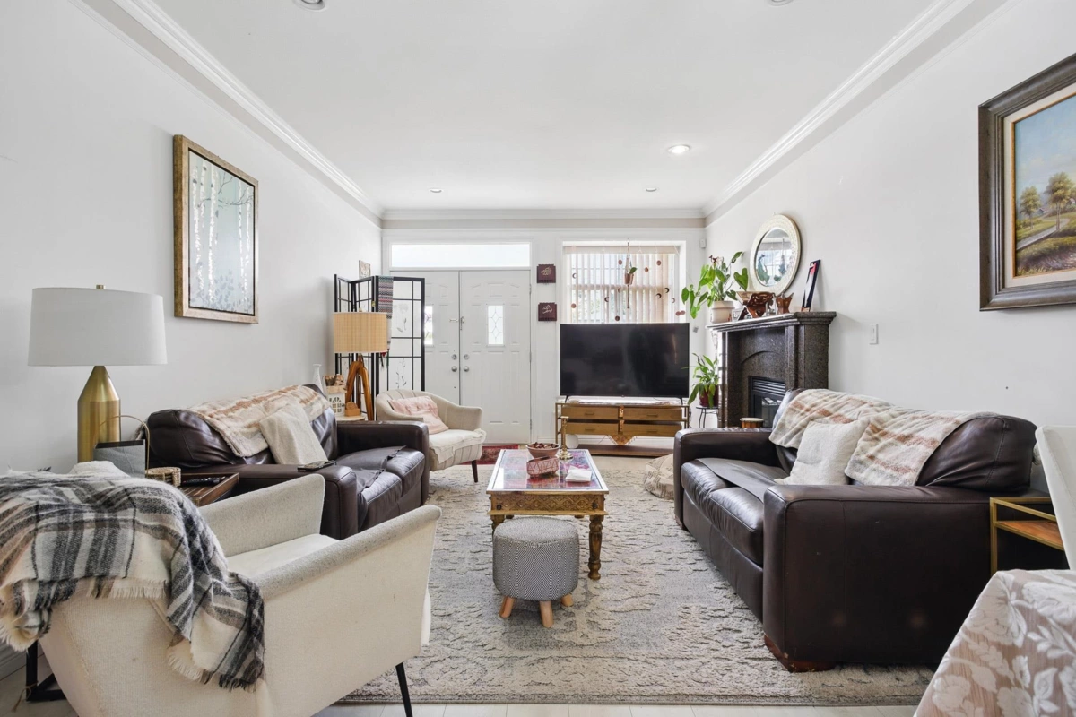 Family Room Photo of 4316 Hurst Street, Burnaby, BC