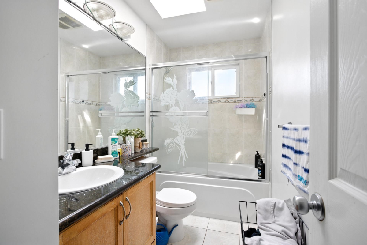 Guest Bathroom Photo of 4316 Hurst Street, Burnaby, BC