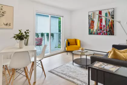 203 8690 Montcalm Street, Vancouver, BC, Vancouver — Apartment/Condo for sale