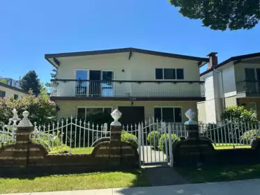 2698 Ward Street, Vancouver, BC, Collingwood VE — 6 bed single family residence for sale