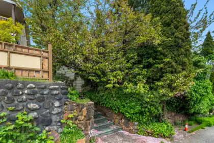 451 E Eighth Avenue, New Westminster, BC, The Heights NW — 5 bed single family residence for sale