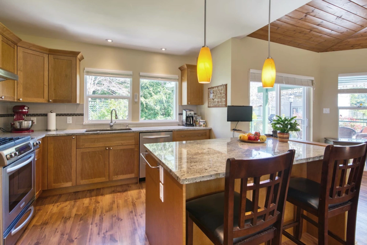 Breakfast Nook Photo of 13282 Keelson Road, Garden Bay, BC
