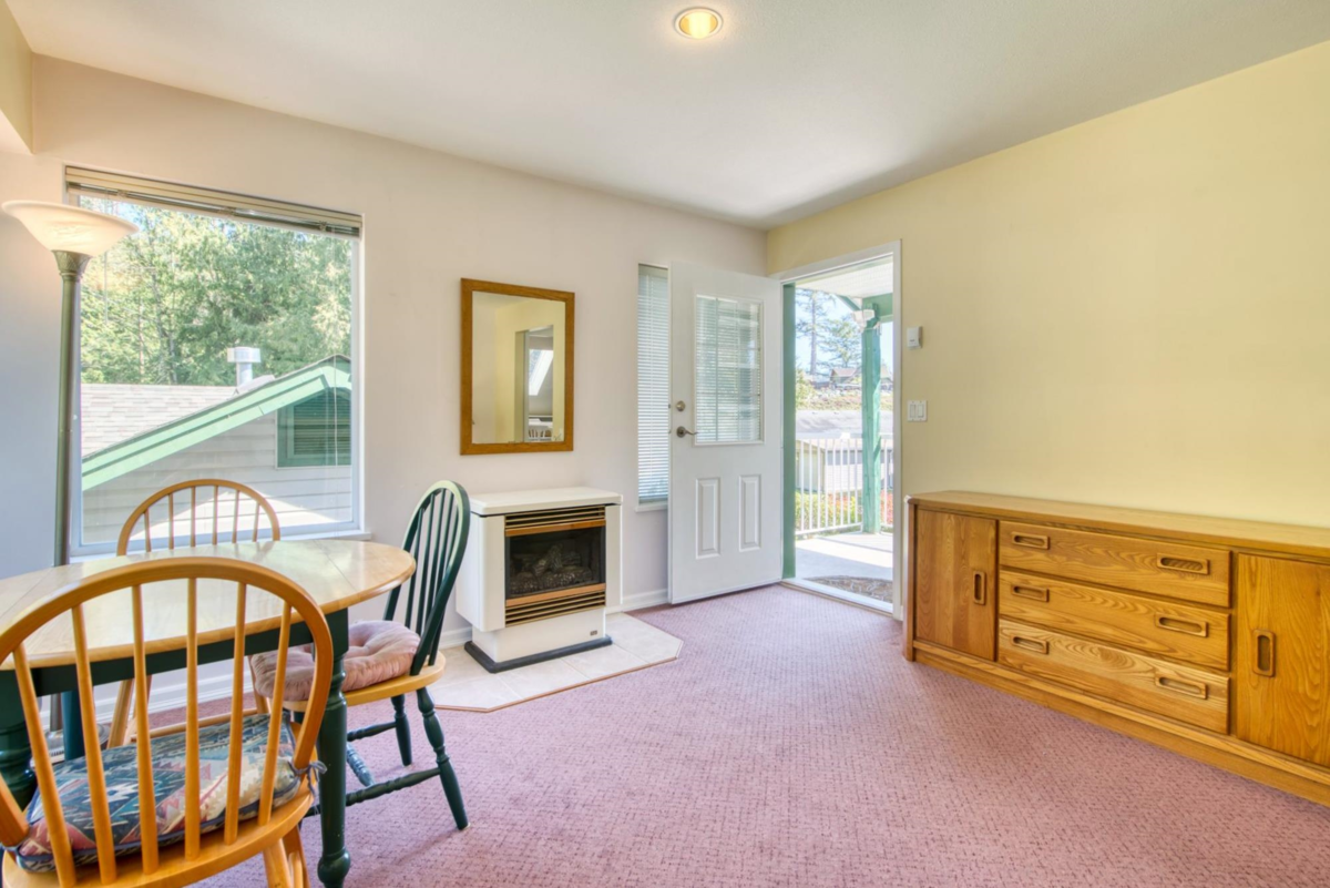 Entry Foyer Photo of 13282 Keelson Road, Garden Bay, BC