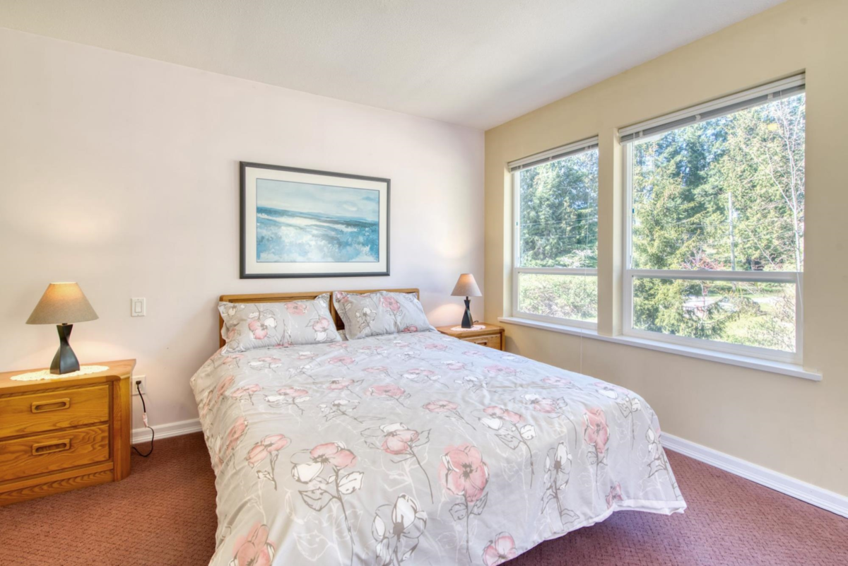 Hallway Photo of 13282 Keelson Road, Garden Bay, BC