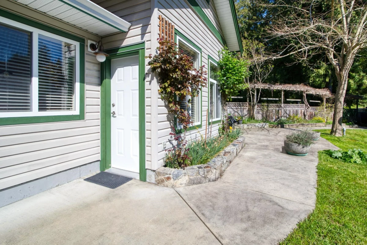 Outdoor Deck Photo of 13282 Keelson Road, Garden Bay, BC