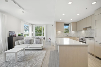 212 9233 Odlin Road, Richmond, BC, Richmond — Apartment/Condo for sale
