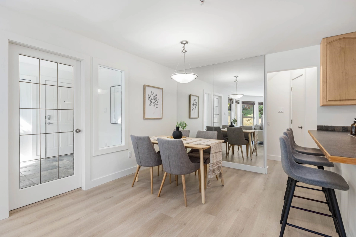 Dining Area Photo of 26 4725 Spearhead Drive, Whistler, BC