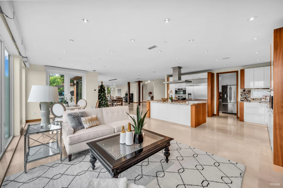 Bedroom 3 Photo of 518 Ballantree Place, West Vancouver, BC