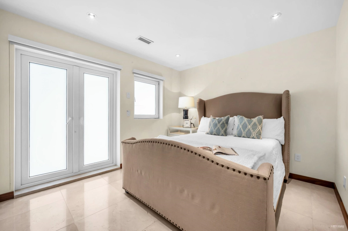 Outdoor Patio Photo of 518 Ballantree Place, West Vancouver, BC